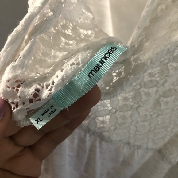 White and lace tank top - Picture 4 of 4